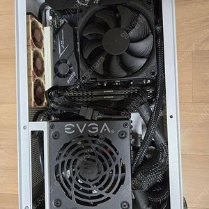 SFF 미니PC (itx,sfx) 판매합니다. (5600X + b550i + 32G + GTX 1660 super)