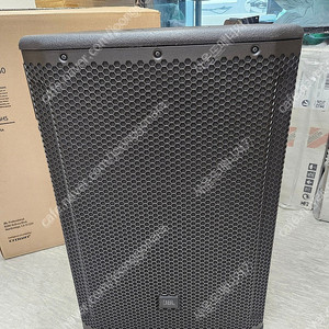 JBL 정품 중고개봉품 SRX812m 와 SRX815 팝니다 (JBL EON715. EON712, EON710, EON718S)PRX908 /PRX912/PRX915 /PRX918