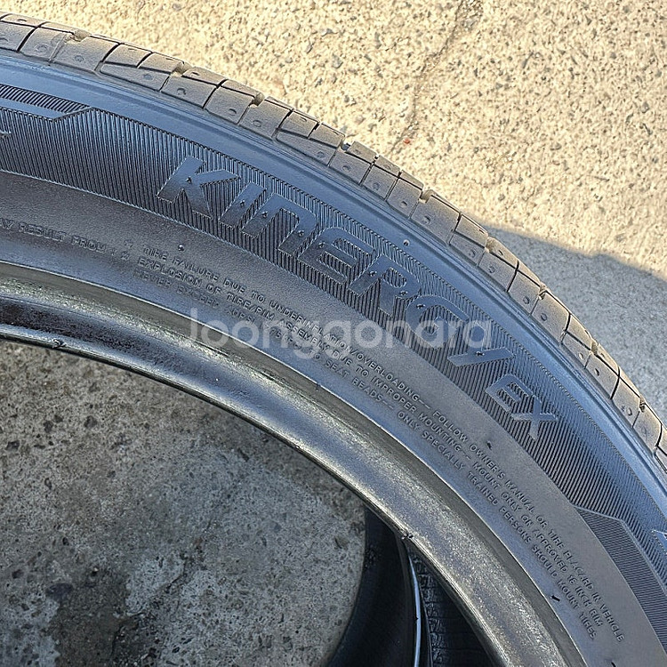 235 45 18 한국 키너지EX 중고 타이어 교체 고...--4