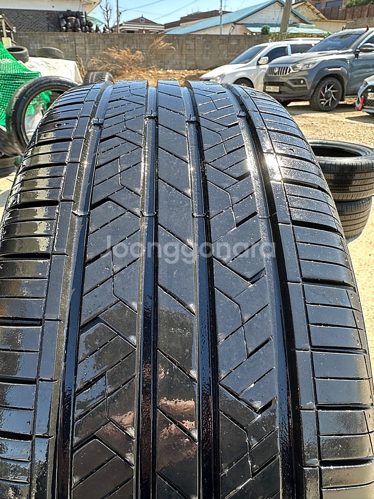 235 45 18 한국 키너지EX 중고 타이어 교체 고...--5