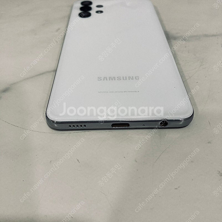 갤럭시 A32 화이트 64G 깨끗한기기 6만5천원 판매...--2