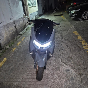 21년식 nmax125 오늘만 이가격에 날려요