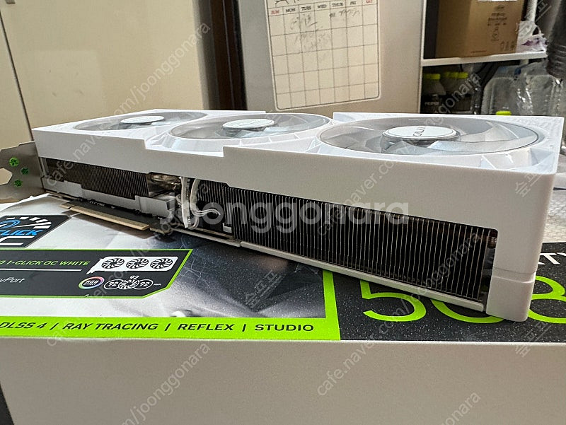 6월구매품) 갤럭시 RTX 5080 OC 화이트 Whi...--2