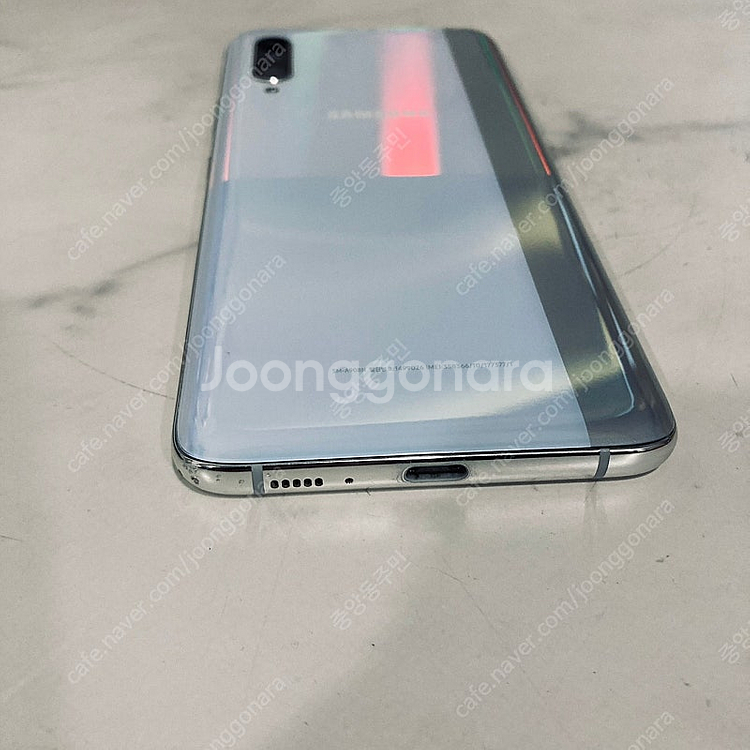 갤럭시 A90 화이트 128용량 깨끗한기기 6만5천원 판매합니다!--2