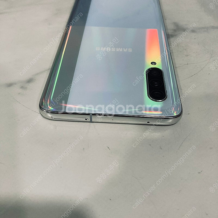 갤럭시 A90 화이트 128용량 깨끗한기기 6만5천원 판매합니다!--3