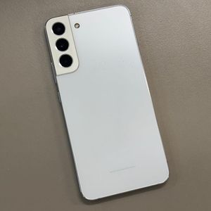 갤럭시S22플러스 화이트색상 256용량 미파손 무잔상 상태좋은단말기 25만 판매합니다