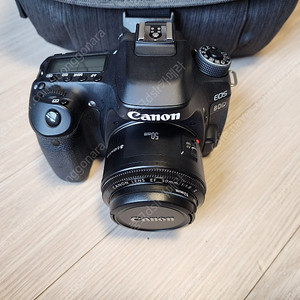 캐논 정품 eos 80d 바디와 50mm f1.8 50.8 쩜팔렌즈 판매합니다.