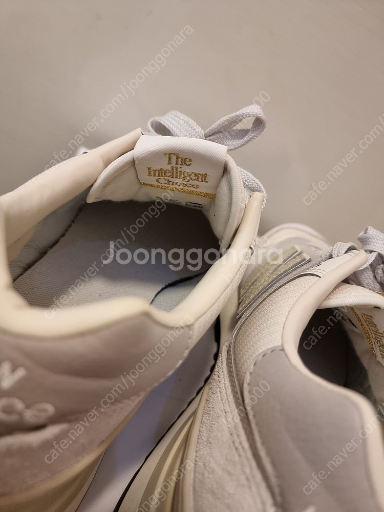 뉴발란스 574레거시 아이보리 화이트 255사이즈 팝니...--9