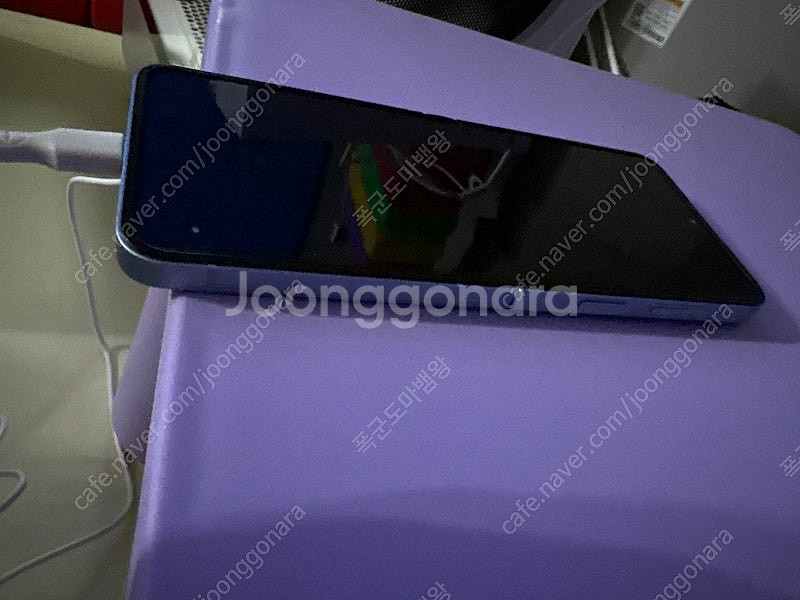 갤럭시 z flip 6 512gb 블루 액정교체 배터리...--2