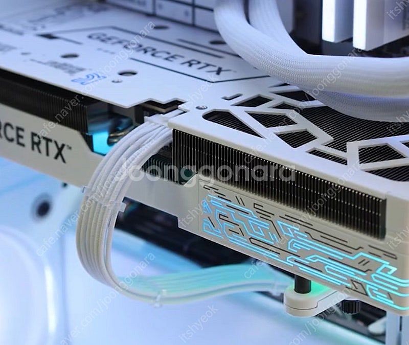 미개봉)갤럭시 RTX 5080 OC WHITE--1