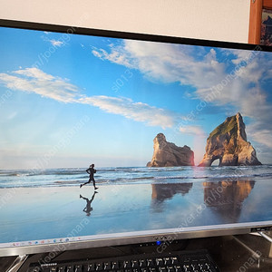 와사비망고 UHD400 REAL 4K 모니터