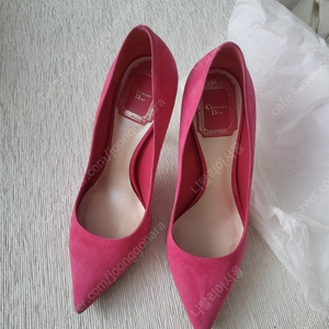 정품 크리스찬 디올 쉐리 핫핑크 스웨이드 펌프스