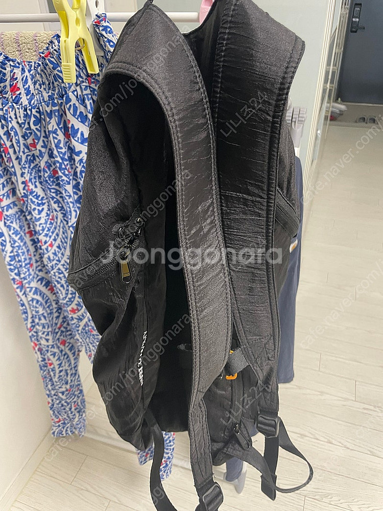 티켓투더문 백팩 블랙 판매합니다--1