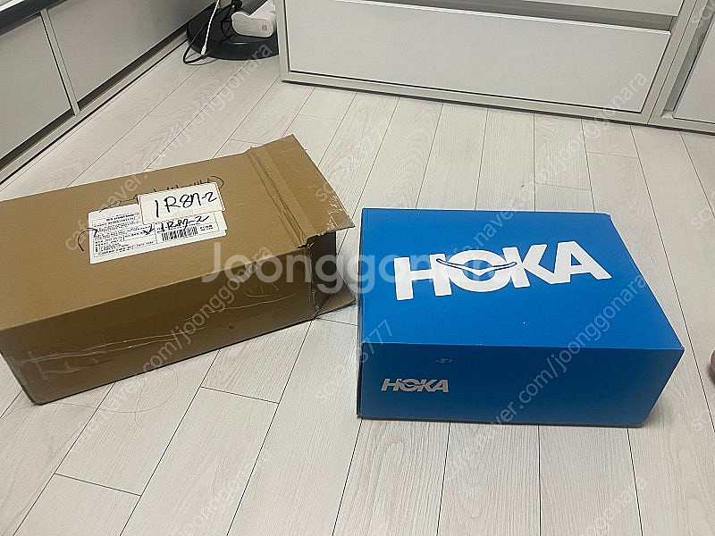 신품 호파라2 크림 팝니다. 샌들--2