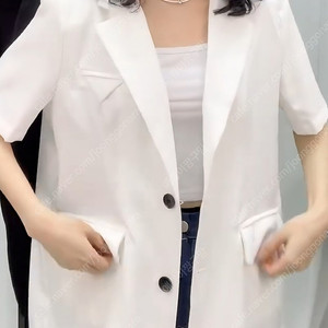 화이트 반팔 블레이저