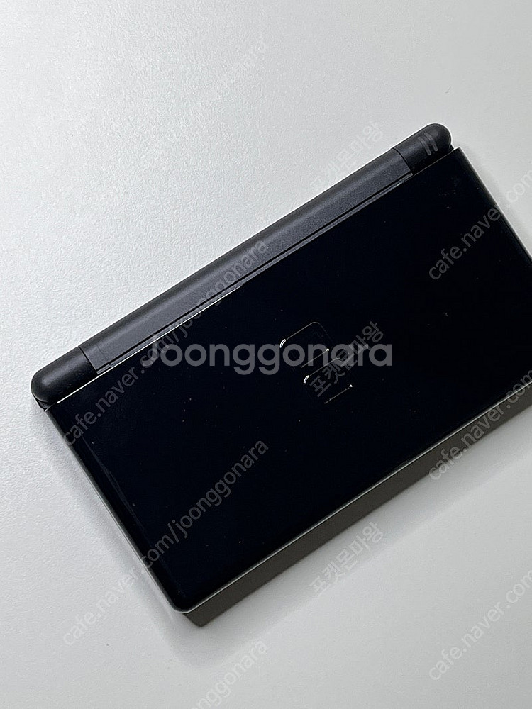 닌텐도 DSL 정발 본체+정품 충전기 팝니다--1