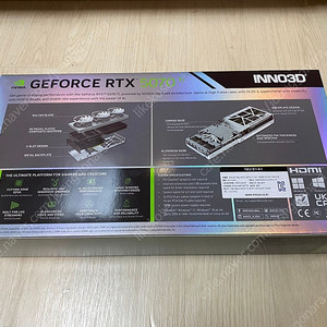 아이노비아 INNO3D 지포스 RTX 5070 Ti OC D7 16GB X3 WHITE 미개봉 팝니다.