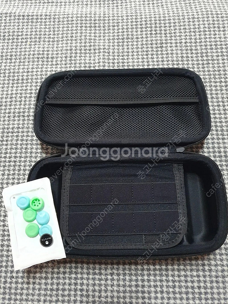 닌텐도스위치 스컬앤코 하드파우치&그립케이스 판매합니다--2