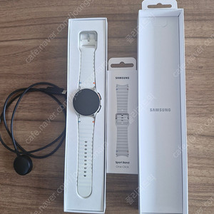 삼성전자 갤럭시 와치7 40mm 와이파이버전 크림색상