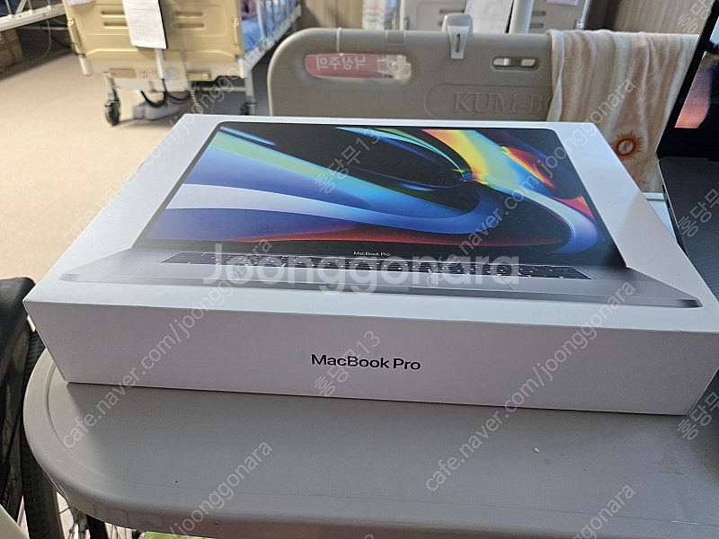 2019 맥북 16인치 i7 16램 512기가 풀박스--1
