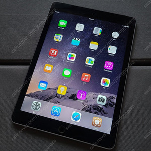 아이패드 에어2 iOS 8.1.2 버전 64GB 배터리96% 팝니다.