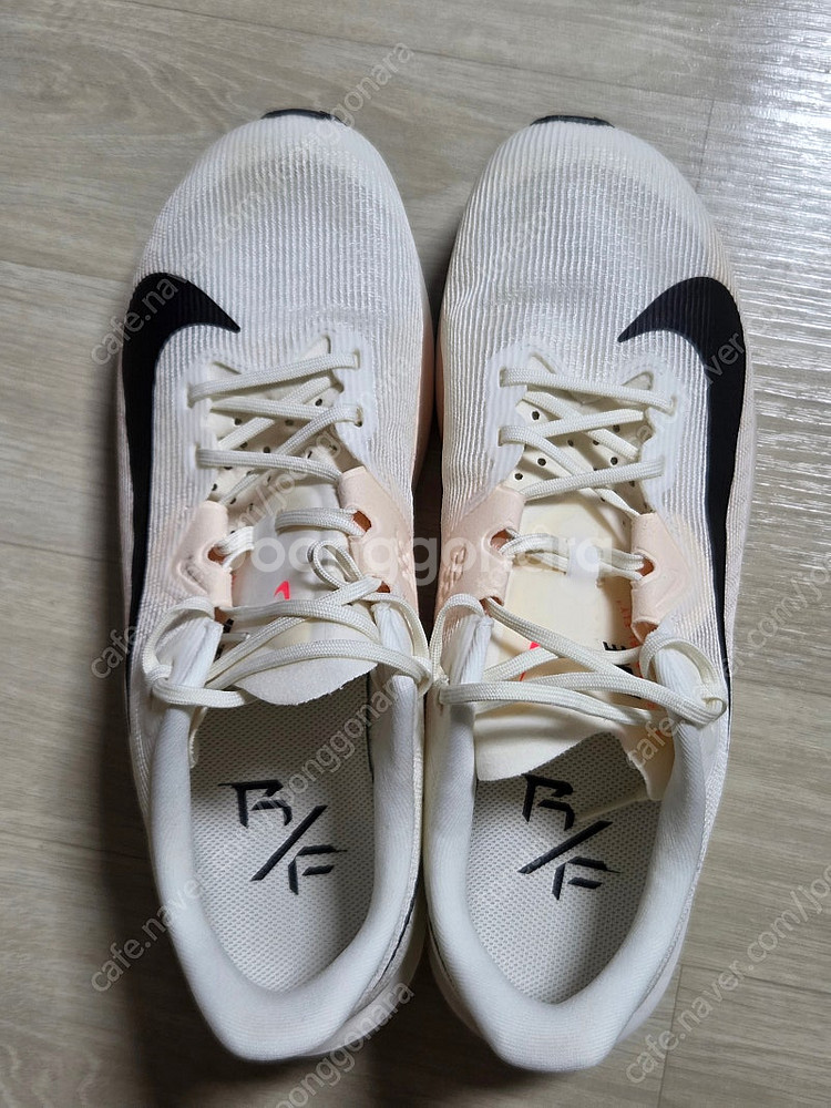 나이키러닝화 줌 라이벌플라이4 285--0