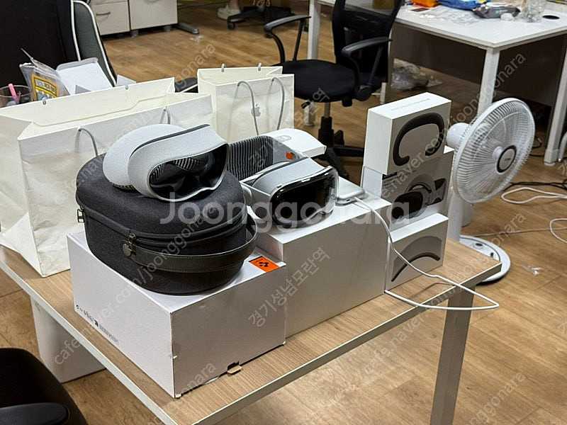 애플 비전프로 판매합니다. 애케플 27년 1월까지, 급...--0