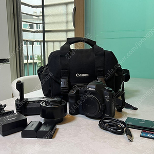 캐논 EOS 5D Mark II (캐논 오두막)