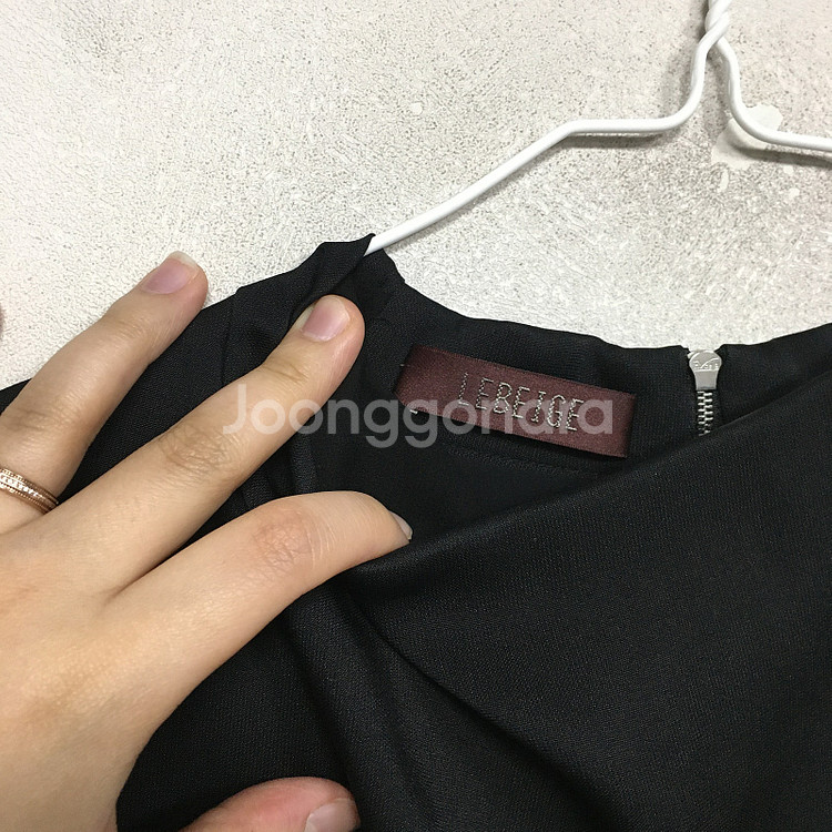 르베이지 실크 셔링 블라우스 91 / 랑방 마인 오브제...--1