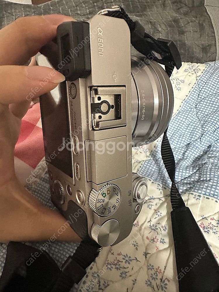 A6000 번들렌즈 포함 미러리스 소니 판매--2