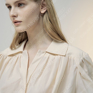 한섬 랑방 실크 블렌드 셔링 블라우스