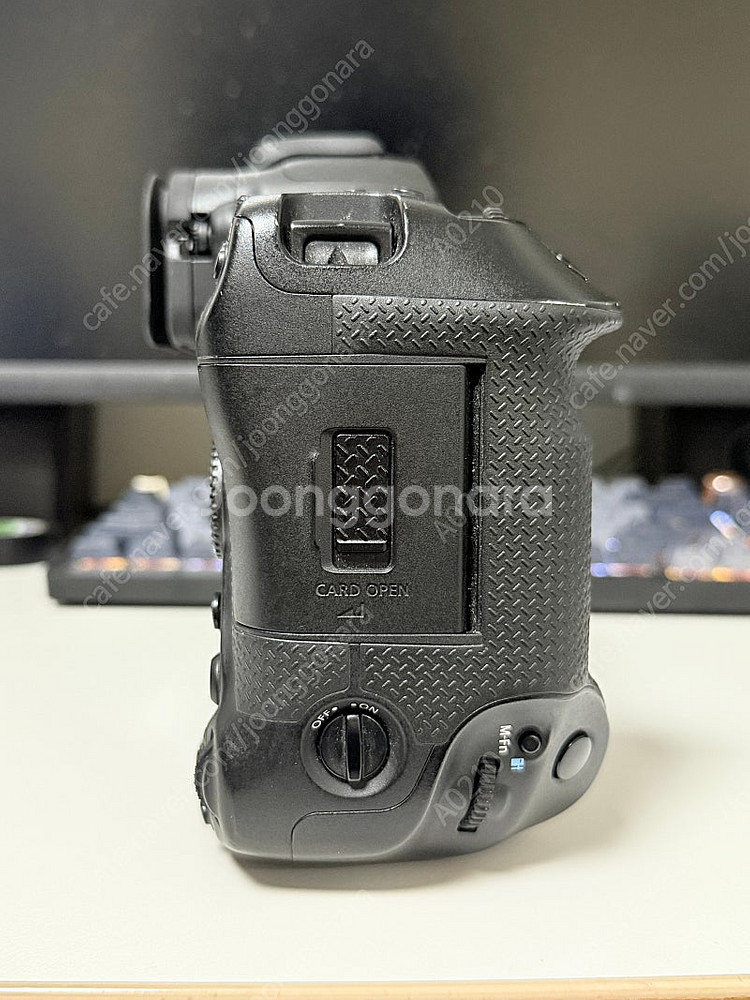 캐논 EOS R1--2