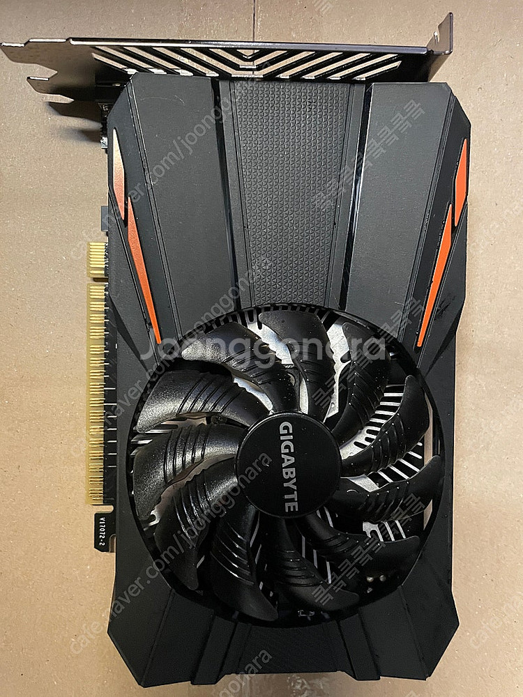 기가바이트 GTX 1050TI 무전원--0