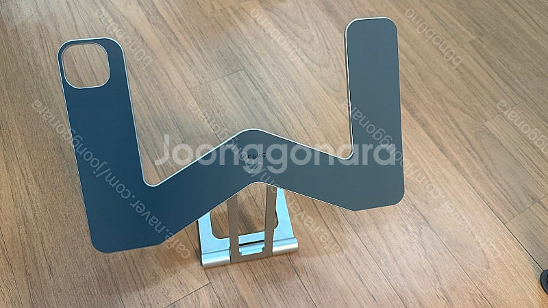 니케 마그네틱 거치대 맥스냅 에어 SE (아이패드 프로 M4 13인치) 팝니다--0