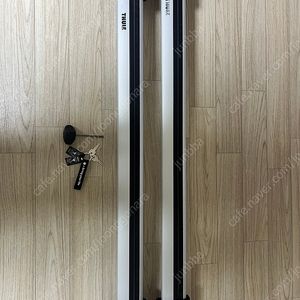 툴레 플러쉬레일 차량용 가로바 윙바엣지실버 104,95 판매