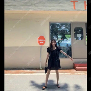 타낫 퍼프 슬리브 원피스 블랙