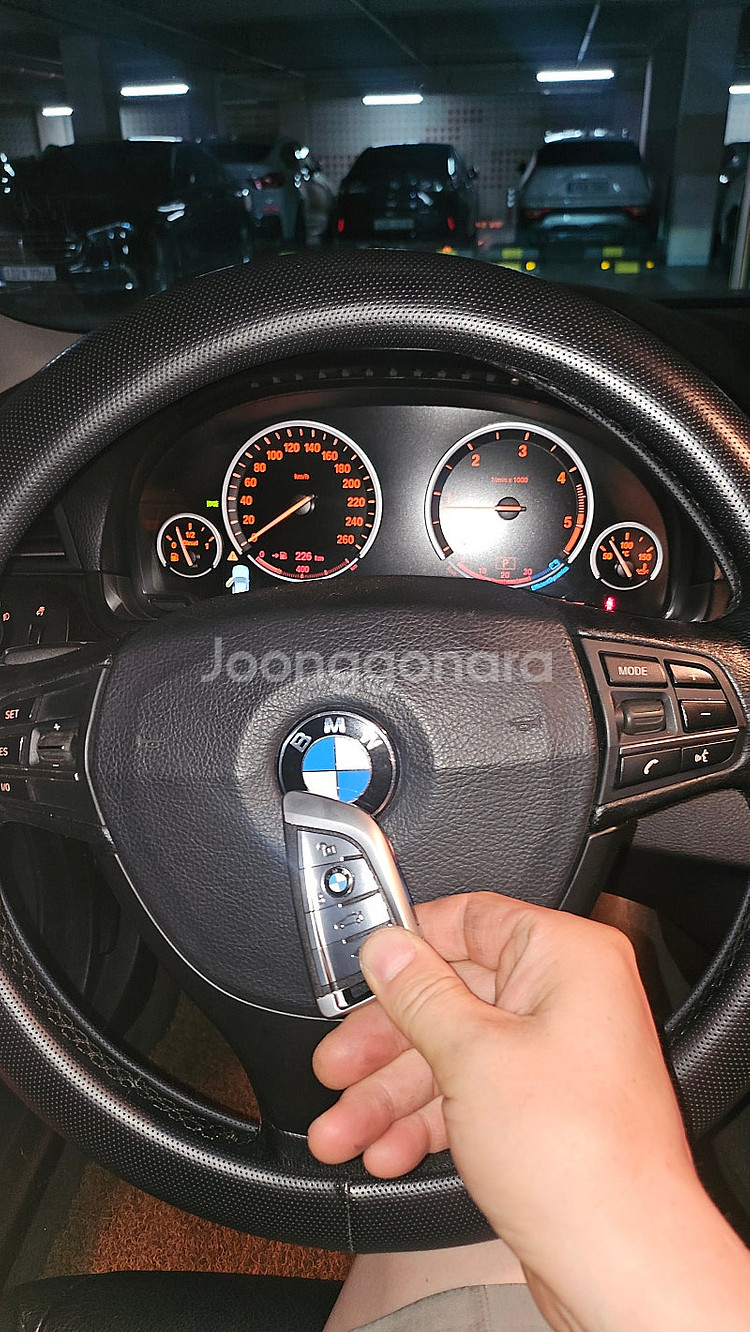 BMW 520d F10 2011년식 구형 스마트키에서 ...--3