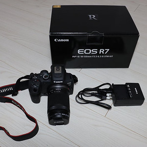 캐논 EOS R7 구입5일된 신품급 미러리스 179만에팝니다