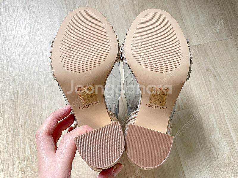 [새상품] ALDO 알도 골드 스트랩 샌들 파티룩--8