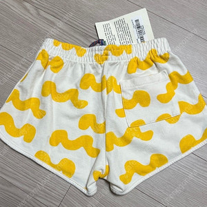 보보쇼즈 웨이브올오버쇼츠 4-5y (새상품)