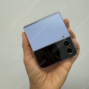 F721 갤럭시 Z플립4 블루 256기가 21만 판매합니다.