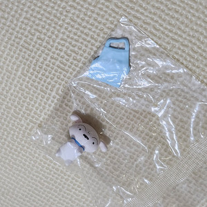짱구 흰둥이 쪼꼬미 피규어