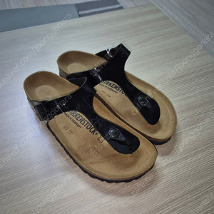 버켄스탁 지제 블랙 샌들