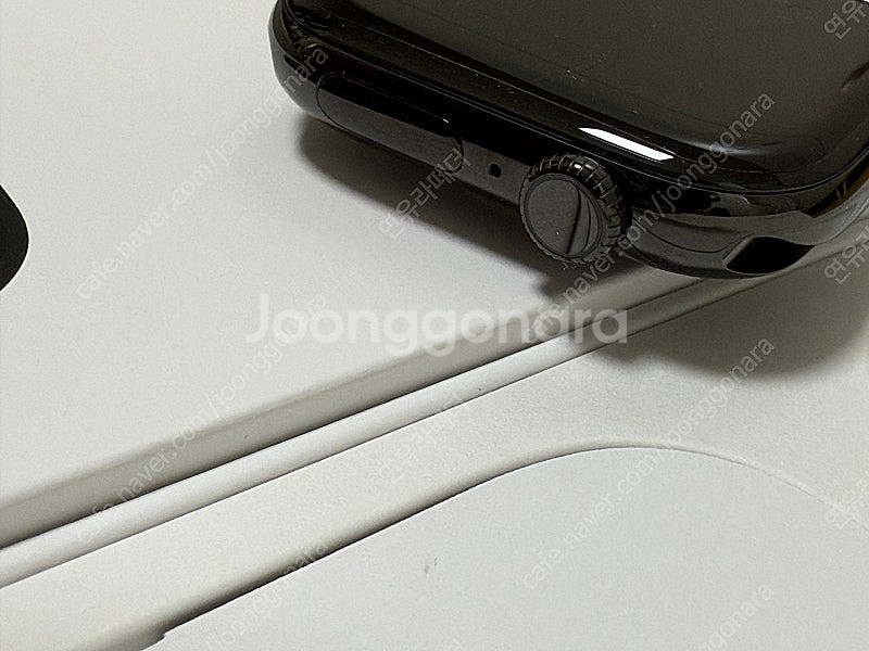 어제 구입한 애플워치10 티타늄 블랙 46mm 단순개봉--3
