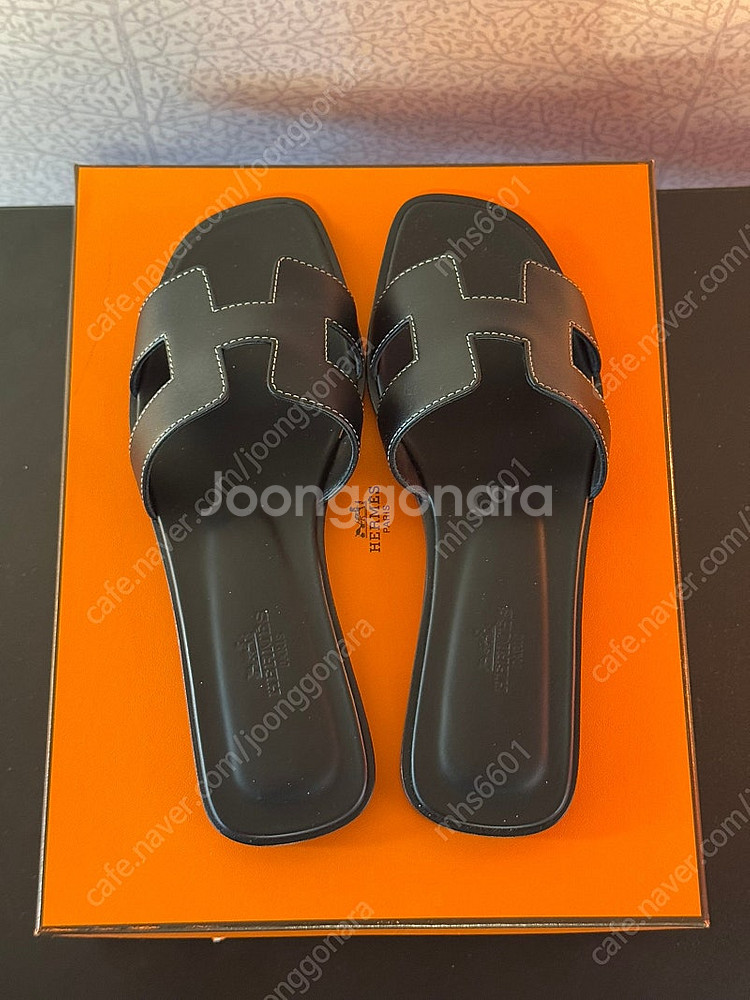 에르메스 / 오란 샌들 블랙 / EU 37--5