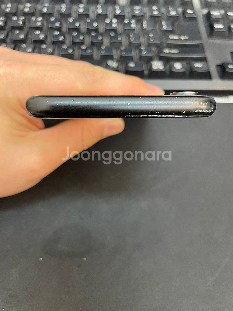 아이폰XR 블랙 64GB 상태좋은 중고16만 팝니다.--3
