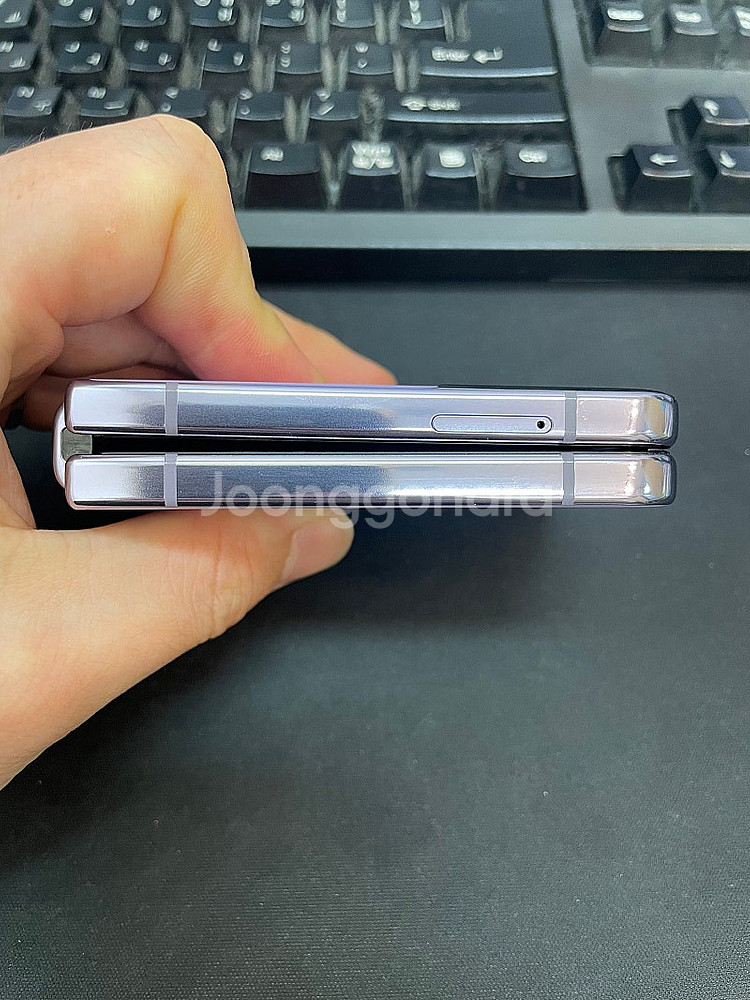 갤럭시Z플립4 보라 256GB 무잔상 상태좋은 중고23...--4
