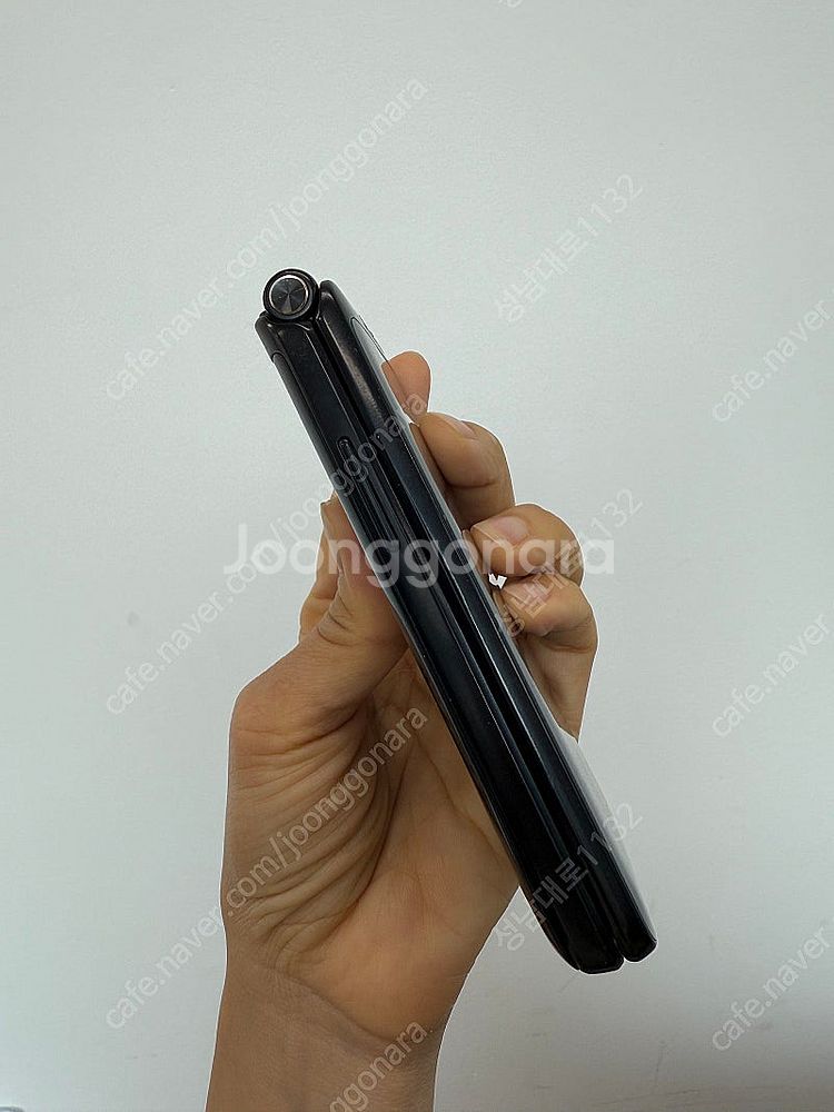 G160 갤럭시 폴더2 블랙 16기가 3만 판매합니다.--4