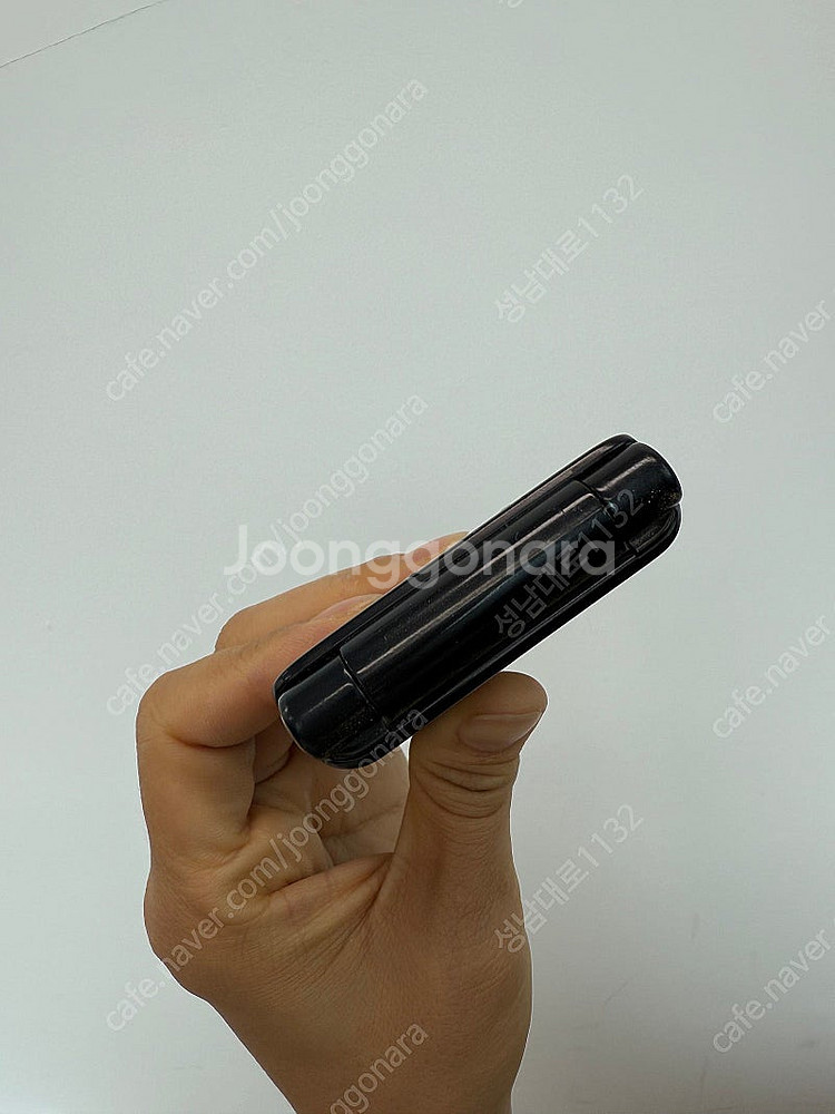 G160 갤럭시 폴더2 블랙 16기가 3만 판매합니다.--5