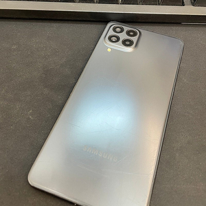갤럭시퀀텀3 블랙 128GB 무잔상 상태좋은 중고12만팝니다.